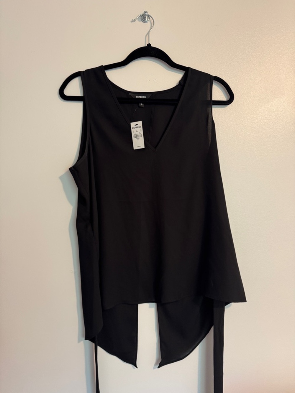 Express Black Sleeveless V-Neck Tank Top